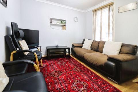 2 bedroom terraced house for sale, Victoria Road, Slough