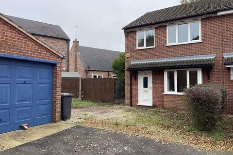 3 bedroom semi-detached house for sale, Maple Close, Burbage, LE10 2JZ