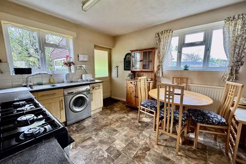 2 bedroom semi-detached house for sale, Brookfield Road, Wooburn Green HP10