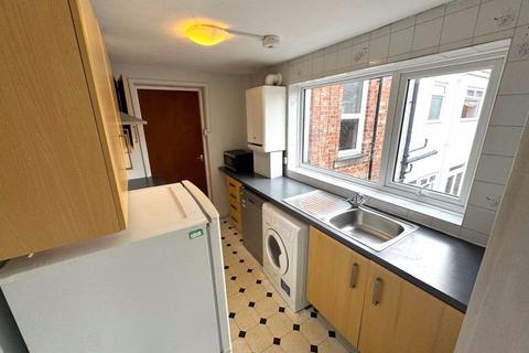 2 bedroom apartment for sale, Chillingham Road, Heaton