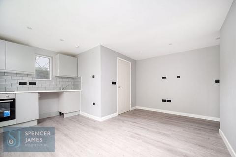 65 Jade Close, London, E16 3TZ