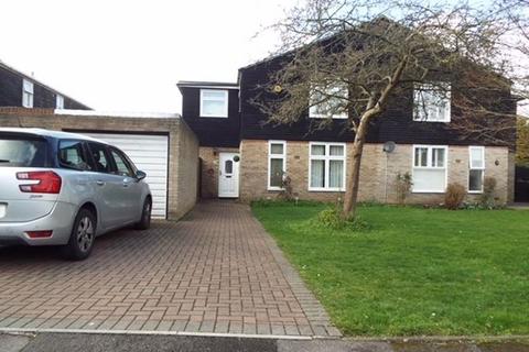 4 bedroom semi-detached house to rent, Coningsby, Bracknell