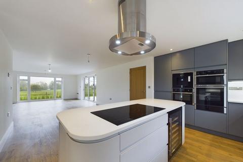 undefined, Manor Park, Keinton Mandeville