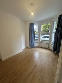 2 bedroom flat to rent, Aspenlea Road, London