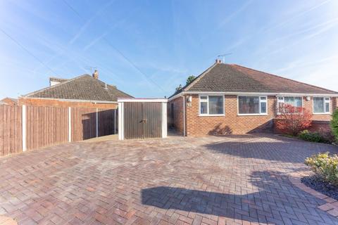 2 bedroom bungalow to rent, Hamilton Avenue, Flintshire, CH5