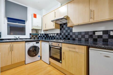 1 bedroom apartment to rent, Forest Drive East, Leyton