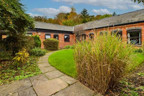 3 bedroom barn conversion for sale, Wayte Court, Ruddington, Nottingham