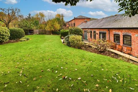 3 bedroom barn conversion for sale, Wayte Court, Ruddington, Nottingham