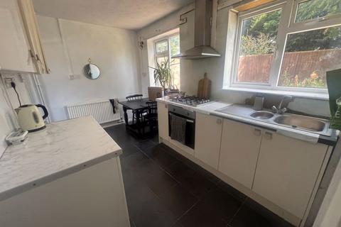 3 bedroom semi-detached house for sale, Naseby Close, Market Harborough