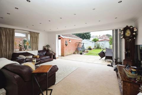 3 bedroom detached house for sale, Broughton Avenue, Bournemouth BH10