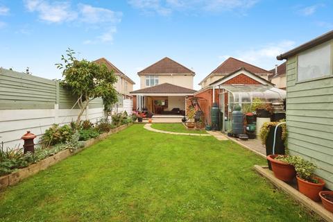 3 bedroom detached house for sale, Broughton Avenue, Bournemouth BH10