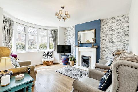 4 bedroom detached house for sale, Hewlett Road, Cheltenham GL52