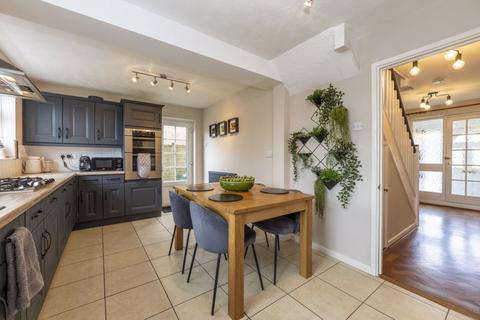15 Barnfield, Crowborough, TN6 2RX