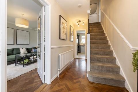 15 Barnfield, Crowborough, TN6 2RX