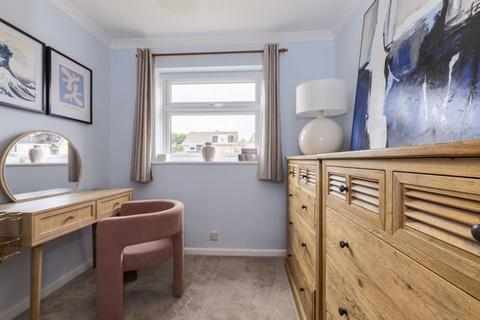 15 Barnfield, Crowborough, TN6 2RX