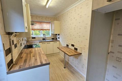 2 bedroom semi-detached bungalow for sale, Mount Street, Stourbridge DY8