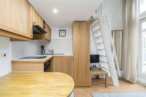 Studio to rent, Fairholme Road, London W14