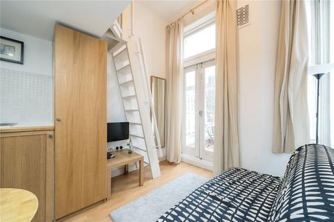 Studio to rent, Fairholme Road, London W14