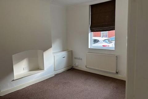 3 bedroom terraced house to rent, Margaret Street, Wigan WN6