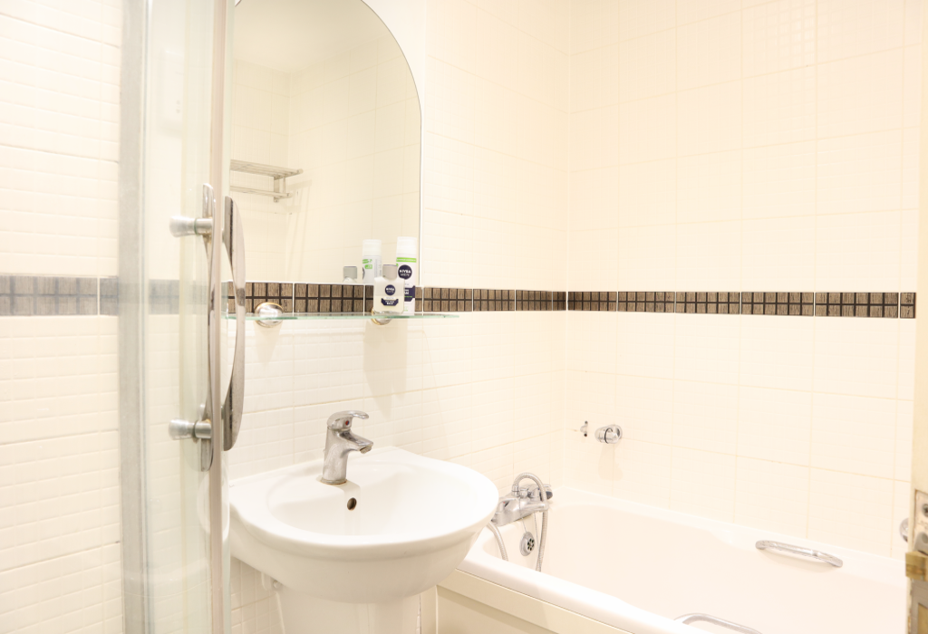 Master Bathroom with Shower &amp; Bathtub