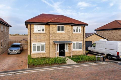 4 bedroom detached house for sale, Dormer Drive, Silver End