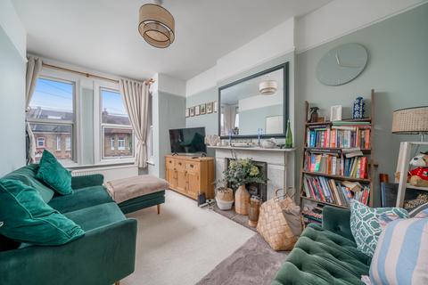 2 bedroom flat for sale, Tankerville Road, London SW16