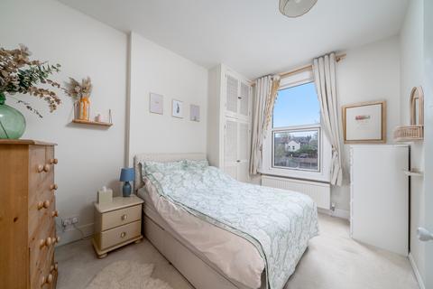 2 bedroom flat for sale, Tankerville Road, London SW16