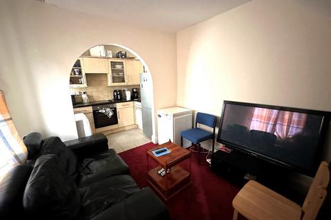 2 bedroom maisonette for sale, Town Centre, Luton LU1