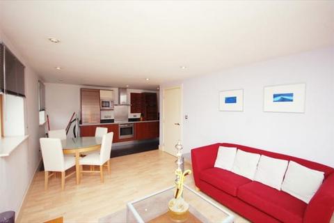 1 bedroom apartment to rent, Newton Place, London E14