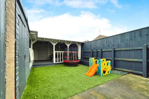 166 Lanchester Way, Birmingham, B36 9LF