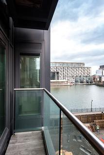 1 bedroom flat to rent, Millharbour, London, E14