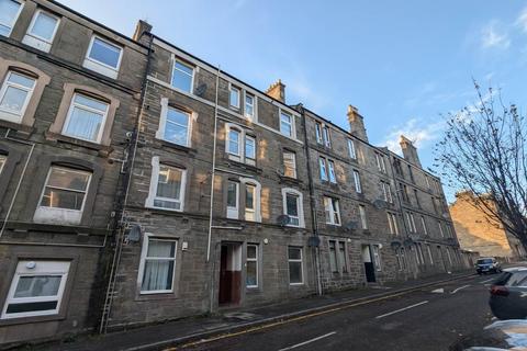 1 bedroom flat to rent, 20F Baldovan Terrace , ,