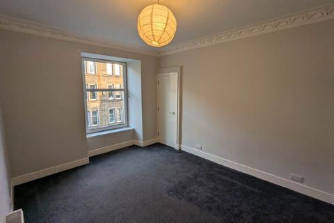 1 bedroom flat to rent, 20F Baldovan Terrace , ,