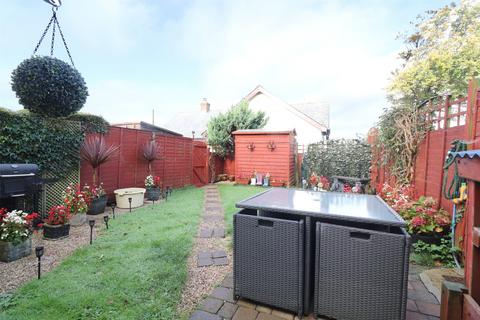 Huddle Cottage, 32 Fore Street, Langtree, Torrington, EX38 8NG