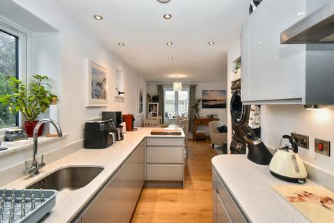2 Berrys Meadow, Spreyton, Crediton, EX17 5DU