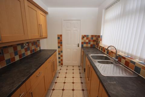 3 bedroom terraced house to rent, Bolckow Street, Cleveland TS14