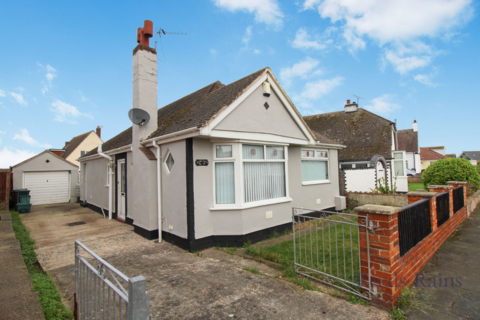 3 bedroom bungalow for sale, Llysfaen Avenue, Kinmel Bay LL18