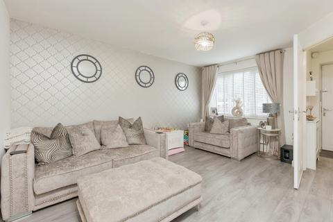 3 bedroom end of terrace house for sale, Field Lane, Kent DA11