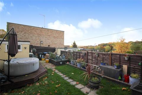 7 Airedale, Hemel Hempstead, HP2 5TP