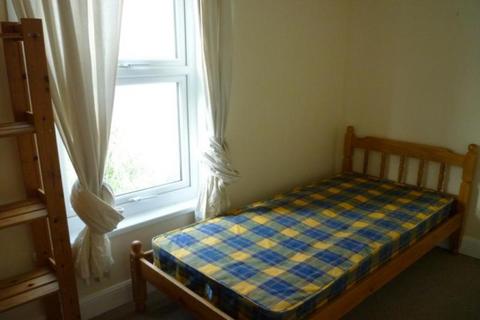 2 bedroom flat to rent, Ivydale Road, Plymouth PL4