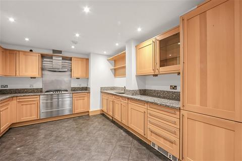 2 bedroom flat for sale, Benbow House, 24 New Globe Walk, Southwark