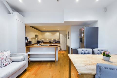 84 Birch Crescent, Hornchurch, RM11 2NJ