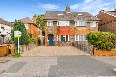 4 bedroom house to rent, New North Road, Reigate RH2