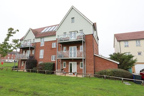 2 bedroom flat for sale, Cooper House, Woodside, Grays