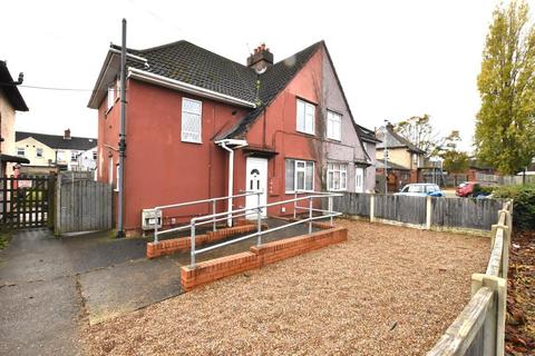 3 bedroom house for sale, Rowland Road, Scunthorpe