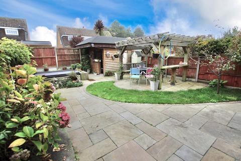 3 bedroom semi-detached house for sale, Rumfields Road, Broadstairs