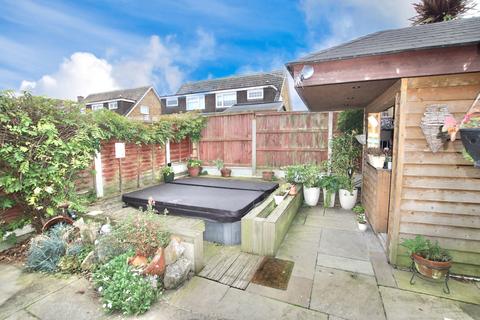 3 bedroom semi-detached house for sale, Rumfields Road, Broadstairs