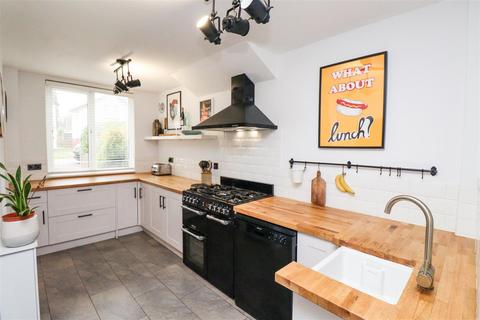 3 bedroom terraced house for sale, Morland Road, Aldershot GU11