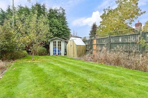 3 bedroom semi-detached house for sale, Alma Road, West Malling, Kent