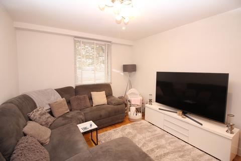 2 bedroom apartment to rent, Crownage House, Radford Way, CM12